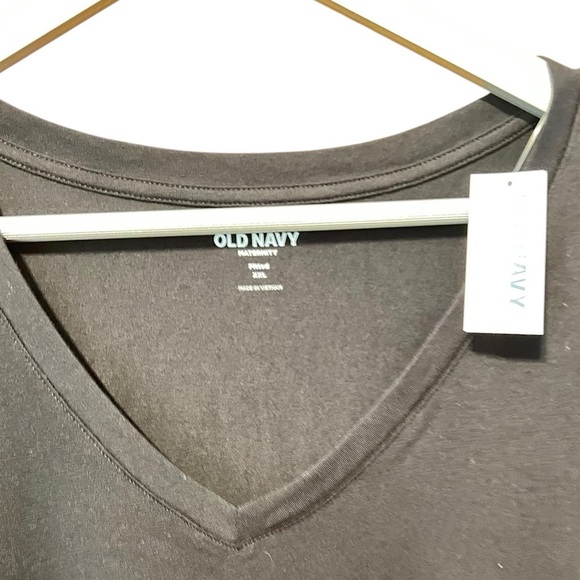 🟣Old Navy Maternity V-Neck T-Shirt – XXL - Picture 4 of 4